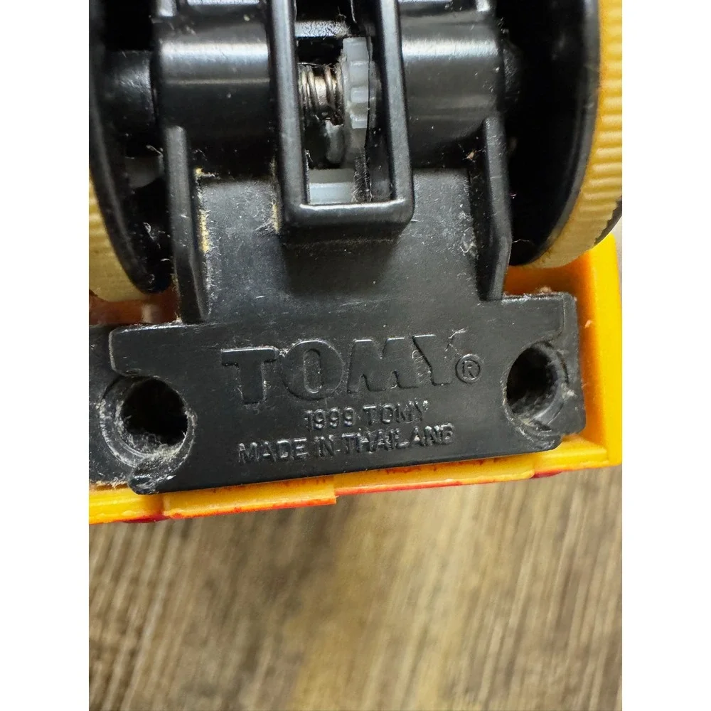 Tomy Thomas Friends Ben Motorized Train Engine Yellow SCC 1999 Vintage Toy